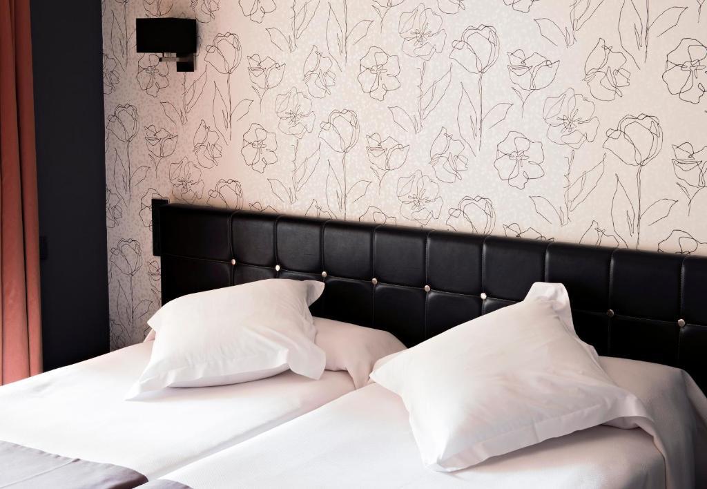 Hospedium Hostal Un Punto Chic Huesca Buitenkant foto
