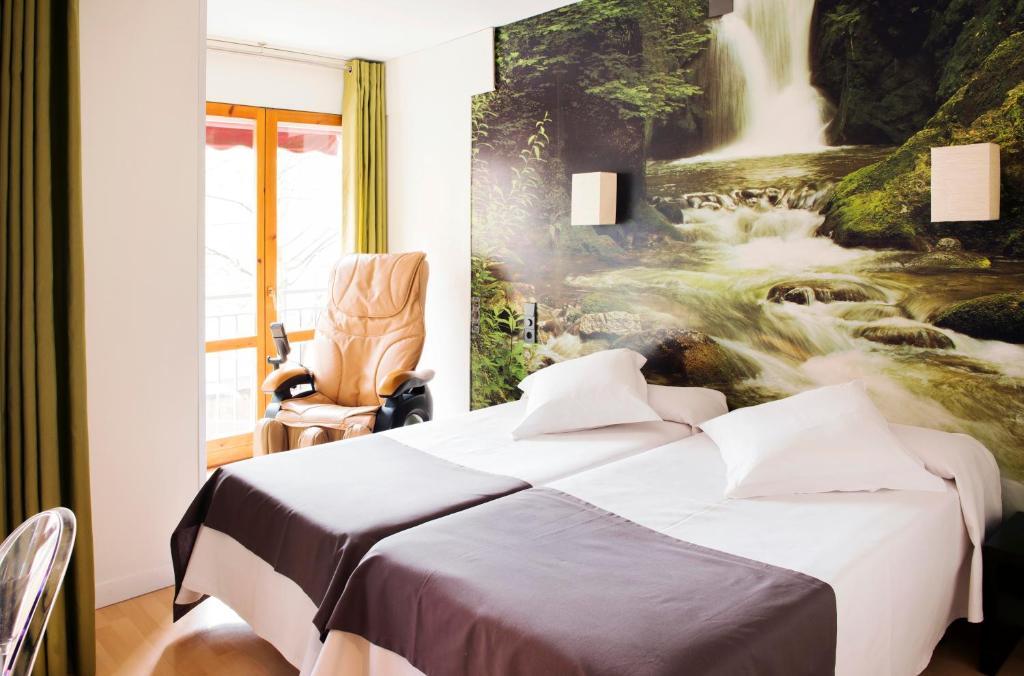 Hospedium Hostal Un Punto Chic Huesca Kamer foto