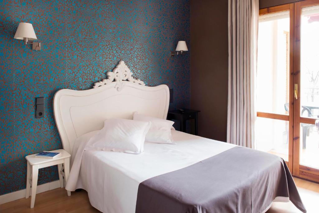 Hospedium Hostal Un Punto Chic Huesca Kamer foto